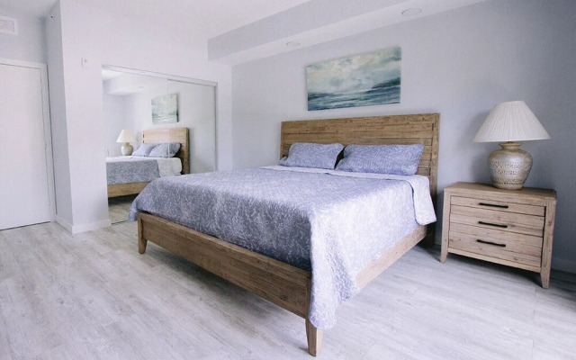 Vistalmar King Deluxe - One Bedroom Apartment