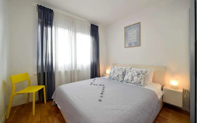 First Class Apartment Zagreb, Free parking
