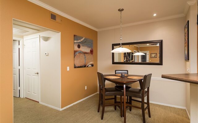 Restful 1 BR by Casago