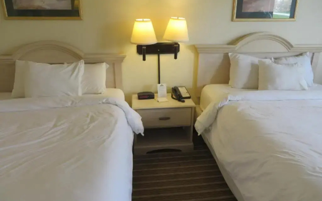 Days Inn By Wyndham Plainfield