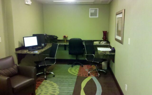 Comfort Inn & Suites At ASU