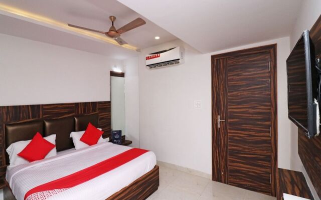 Oyo 19610 Hotel Nutan Krishna