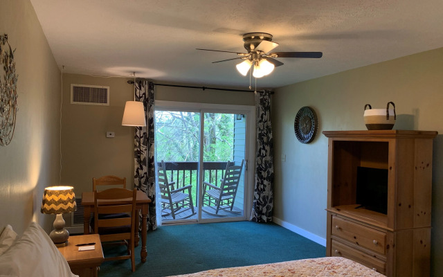 Woodbridge Inn & Tavern