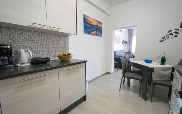 Apartments Mladenka