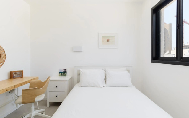 New 4BR Penthouse steps to the beach by HolyGuest