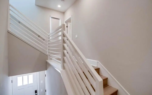Santa Barbara Loft