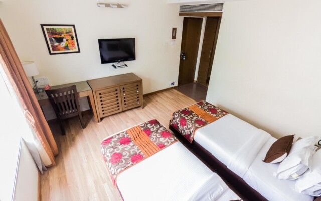 OYO Premium Vastrapur Lake