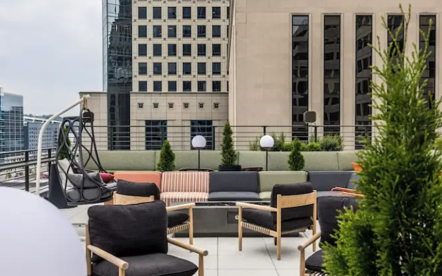 Moxy Cincinnati Downtown
