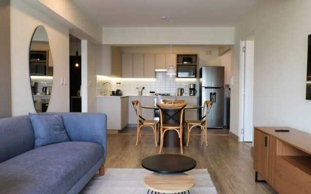 w Amazing 2BR With Balcony in Miraflores