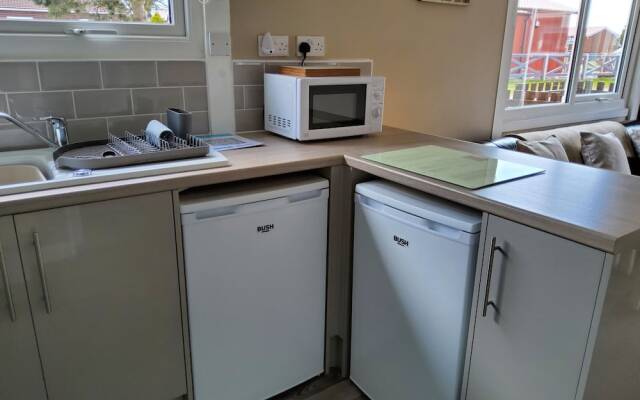 Lena's Place, Dogs Welcome Chalet Bridlington