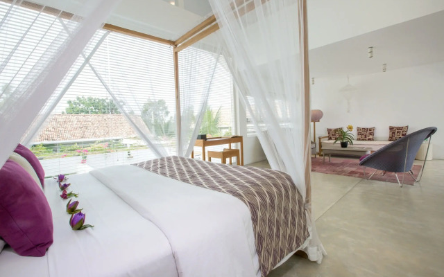 Sri Sharavi Beach Villas & Spa