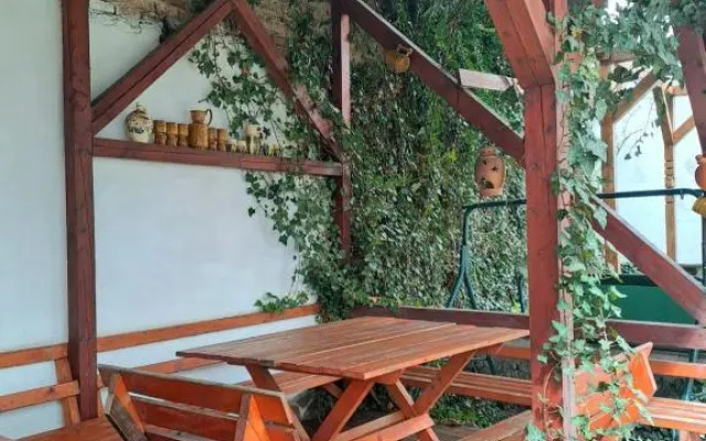 7 Levél Panzió, Ultra Central, BBQ-Grill, Self Check-in