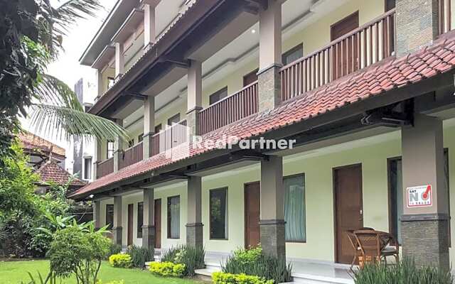 Pondok Mesari RedPartner Near Legian Beach