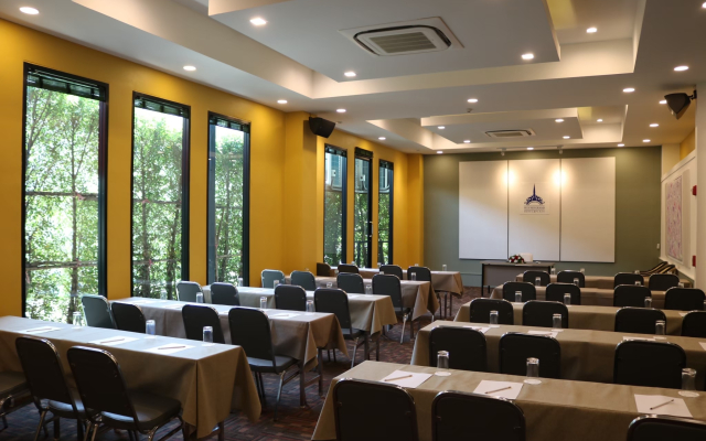 Hua Hin Grand Hotel And Plaza