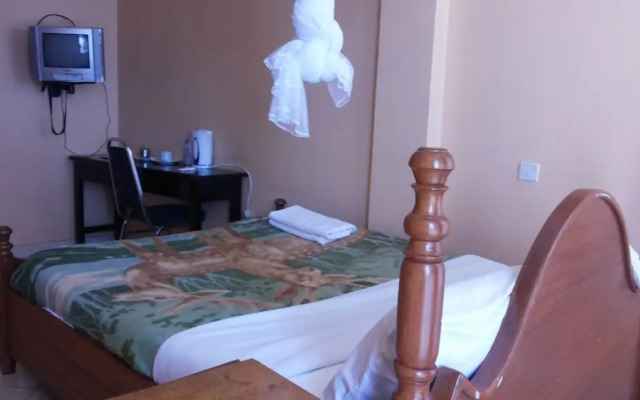 Pauline Hotel