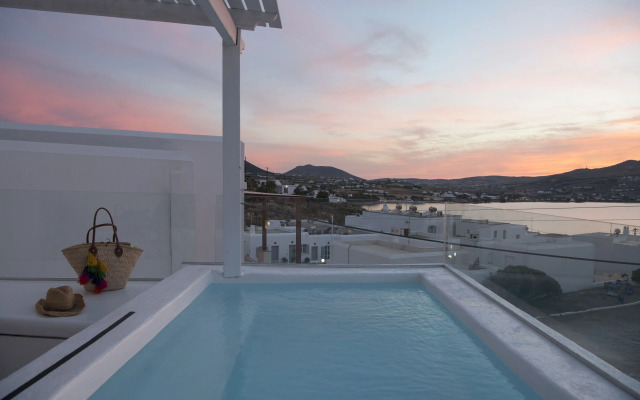 Ammos Luxury Rooms & Home