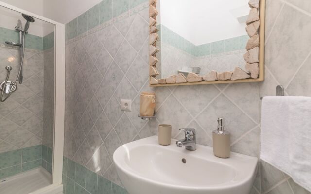 La Dimora Di Montelittu With AC