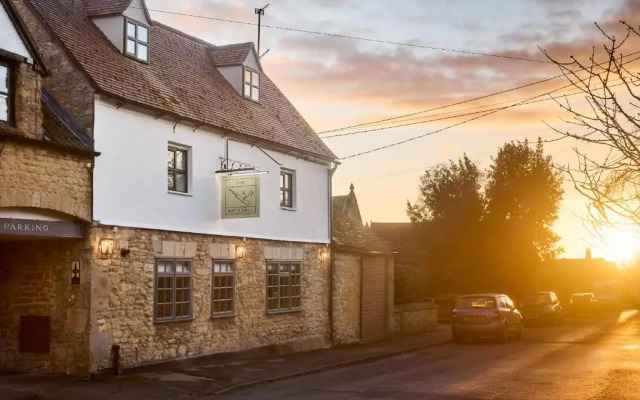 The Bat & Ball Inn