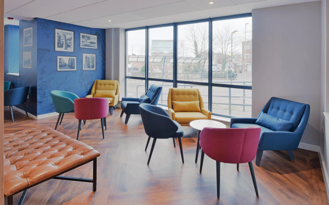 Travelodge Woking Central