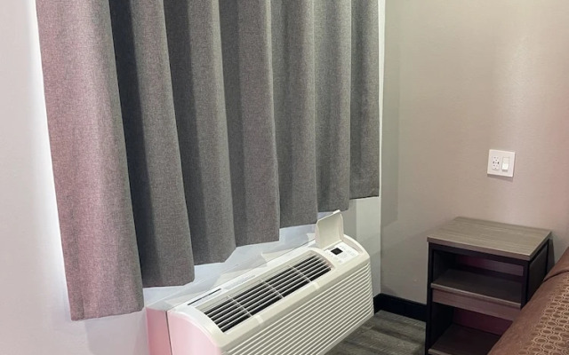 Welcome Inn & Suites
