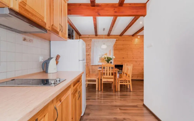 Holiday Homes With Pool, Rewal