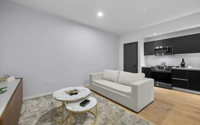 Luxury Studio with City & Bay Views