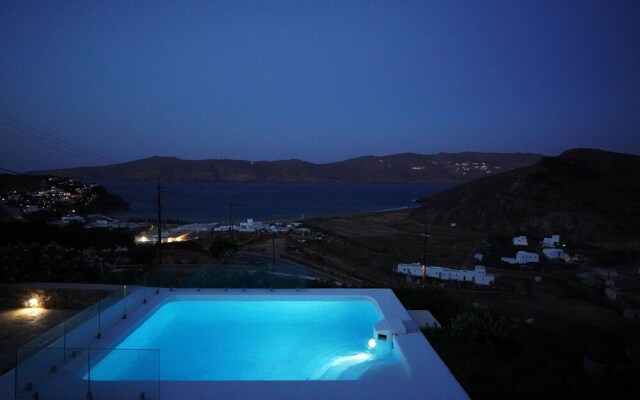 Mykonian Exclusive 3Bd Villa with Pool