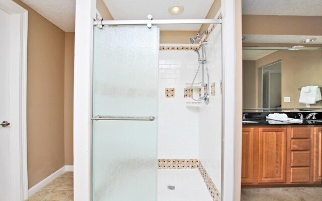 Colonnades by Youngs Suncoast