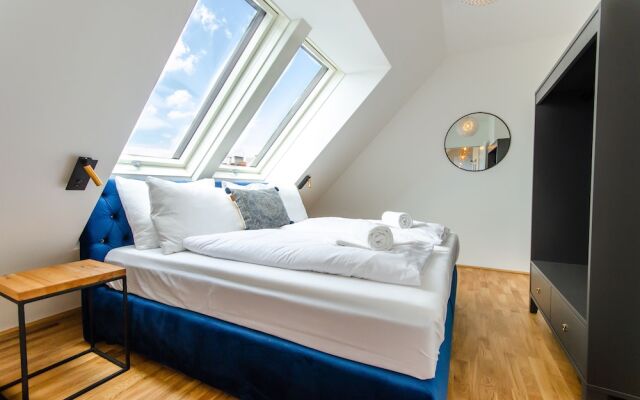 Grand Quarters City Residence