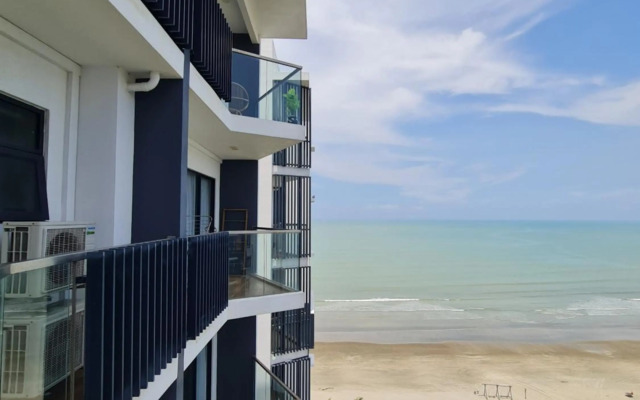 PUTEH Timurbay Beachfront Private Suite Kuantan