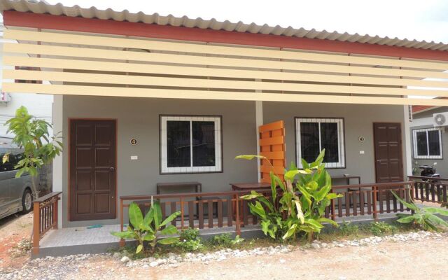 Banana Lodge