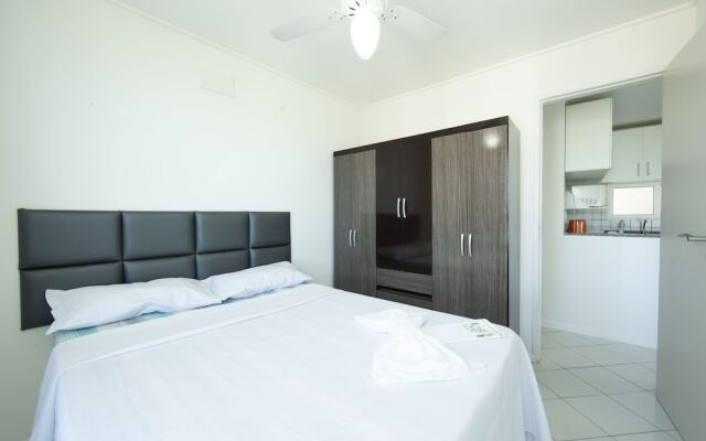 Apto Em Ponta Negra Para 4 Pessoas