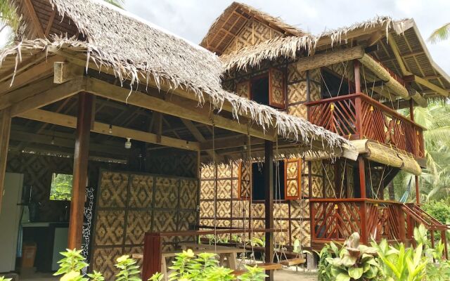 Ilakai Hostel - Adults Only