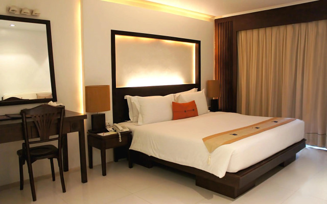 Safari Beach Hotel