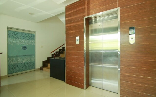Oyo 4802 Cochin City Residency