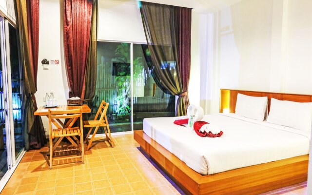 Baan Nueng Resort Kata