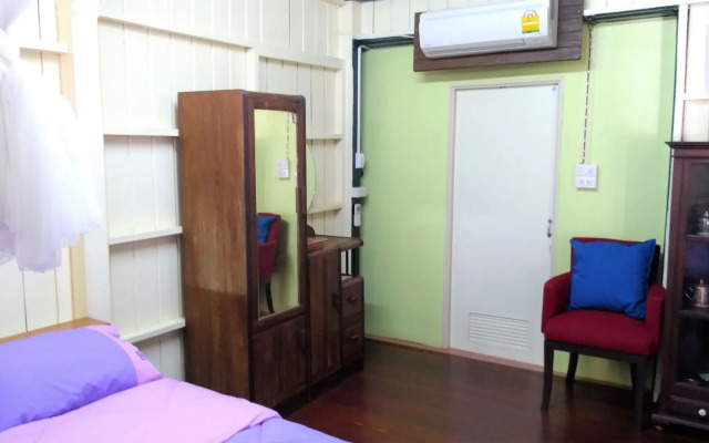 Ayutthaya Antique Homestay