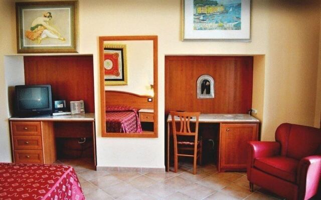 Hermitage Capua Hotel