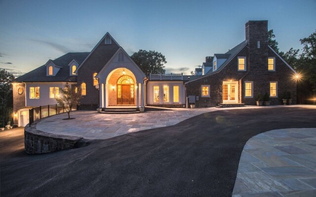 The Manor at Courtland Farm