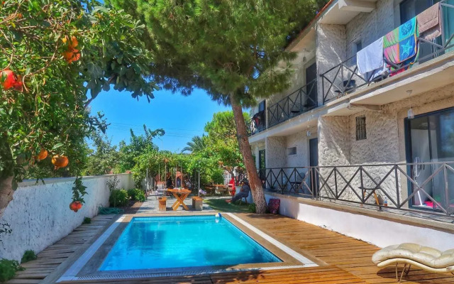 Ihlamur Alaçatı Butik Otel