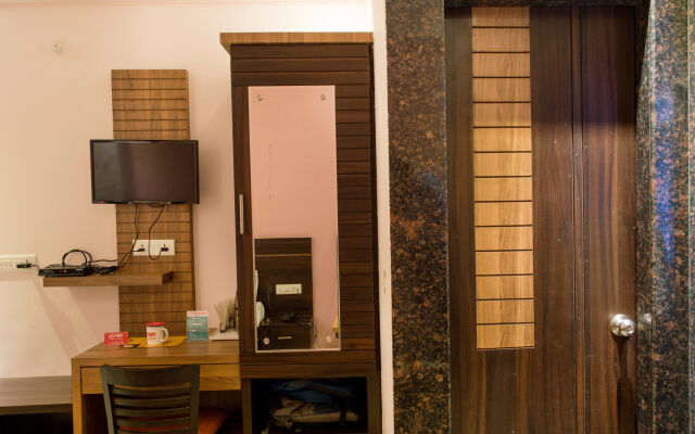 OYO Rooms Sargam Cinemas