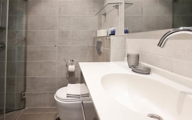 Rupin Pastel in Tel Aviv-yafo