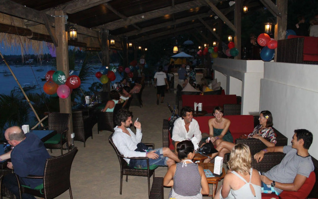 Coconuts Beach Resort