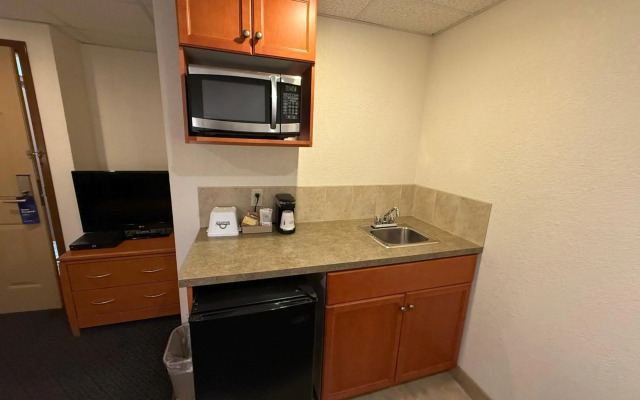 Days Inn by Wyndham Drayton Valley