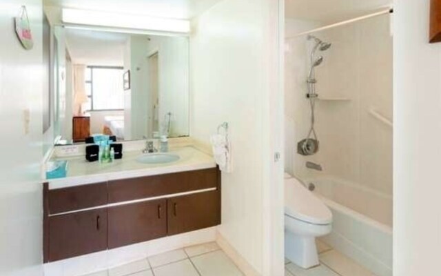 Tower 2 Suite 1214 1 Bedroom Condo