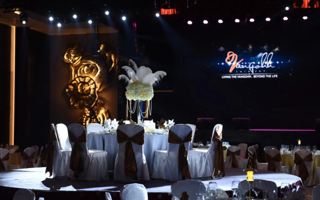 Vangohh Eminent Hotel & Spa