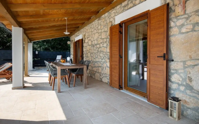 Casa Di Nika Private Heated Pool and Jacu