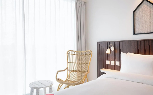 Ruby Zoe Hotel London