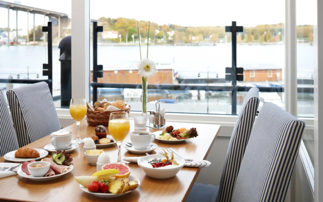 Quality Hotel Waterfront