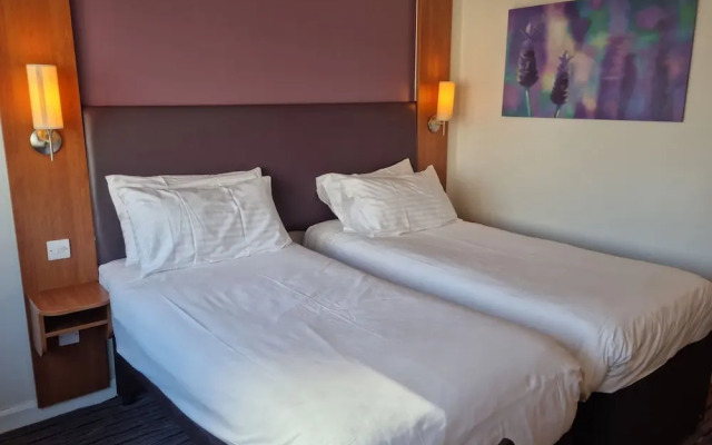 The Clyde Hotel